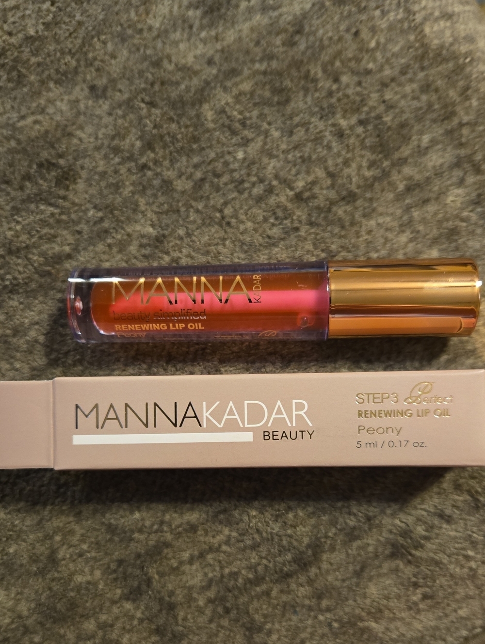 3/$10 Bundle Deals Manna Kadar Step 3 Renewing Lip Oil In The Shade Peony